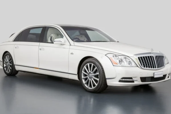 Один з найрідкісніших Maybach виставили на продаж: таких лише 22 (фото)