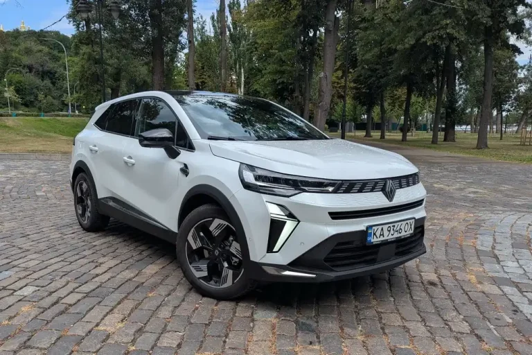 В Україні розпочалися продажі нового сімейного кросовера Renault