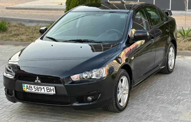 Mitsubishi Lancer X 2010 року із пробігом 13 тис. км виставили на продаж у Вінниці (фото)