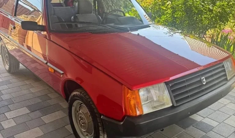 ЗАЗ-1102 «Таврія» 1995 року майже без пробігу з’явилася у продажу у стані капсули часу (фото)