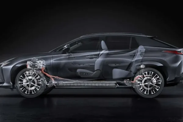 Toyota анонсувала програму модернізації для вживаних гібридів