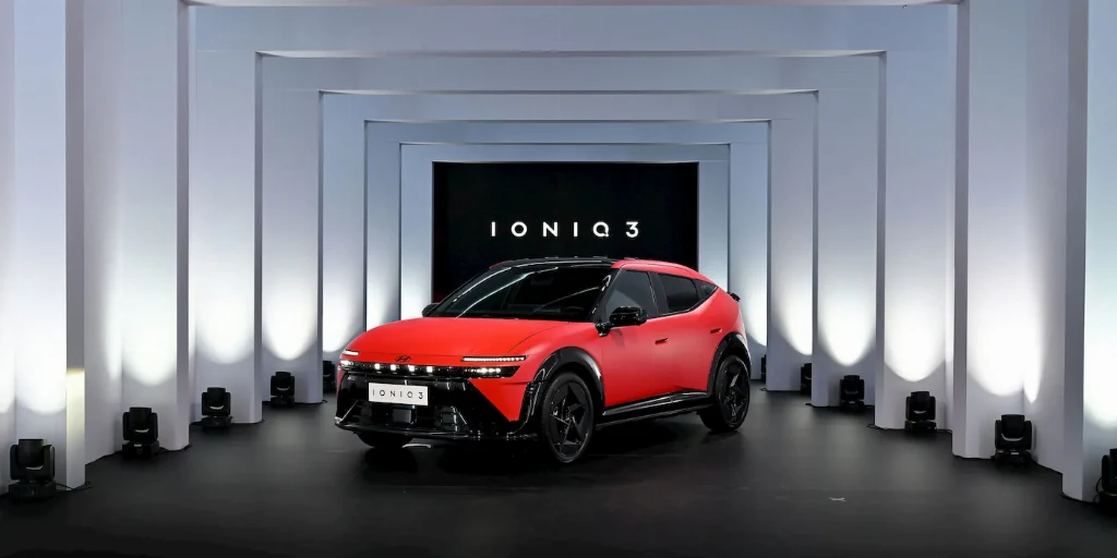 Hyundai відкрив замовлення на доступний електрокросовер IONIQ 3