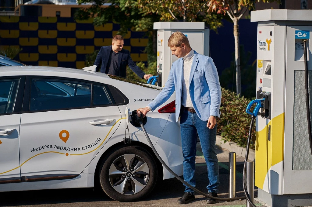 YASNO виходить з бізнесу електрозаправок YASNO E-Mobility