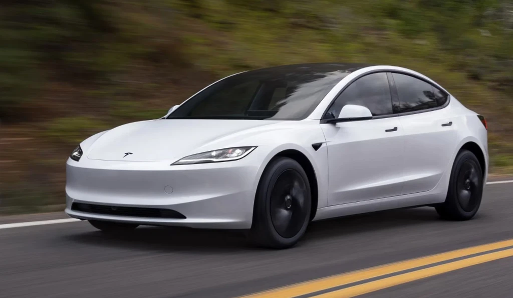 Tesla Model 3 для США пережила важливе оновлення: усі деталі